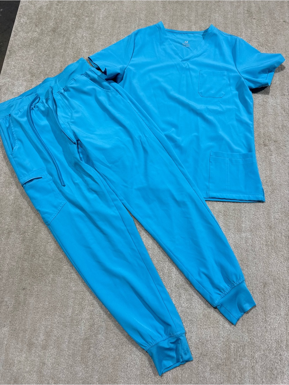 Women’s Bright Medical Scrub Set - Top & Jogger Pants Size M